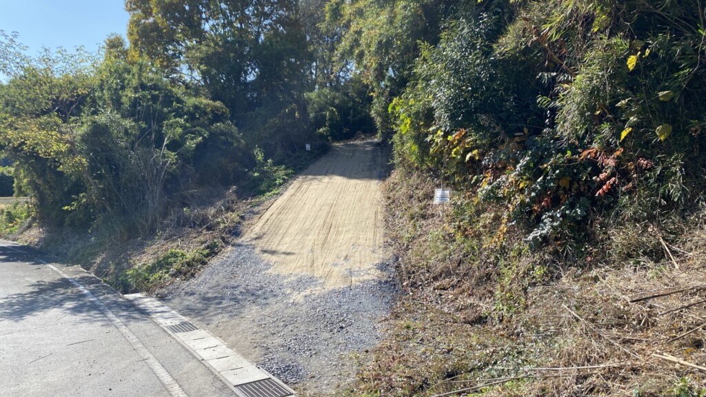 入り口の急坂